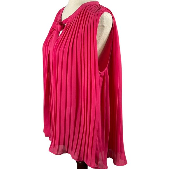 NWT FATE Brigtht Pink Sleeveless Pleated Blouse Size Medium - Picture 3 of 8